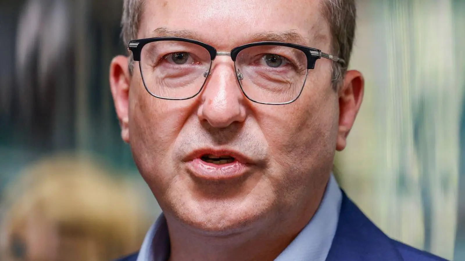Bundesinnenminister Alexander Dobrindt (CSU) will mit Amtskollegen aus mehreren Nachbarstaaten über das Gemeinsame Europäische Asylsystem (GEAS) sprechen. (Foto: Thomas Banneyer/dpa)
