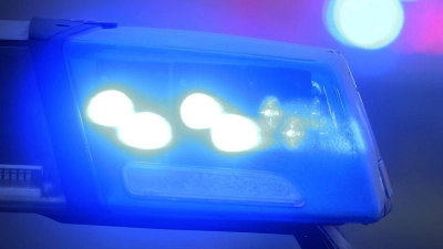 Gegen den 25 Jahre alten Autofahrer leitete die Polizei nach dem Vorfall in der Silvesternacht mehrere Ermittlungsverfahren ein. (Symbolbild) (Foto: Karl-Josef Hildenbrand/dpa)