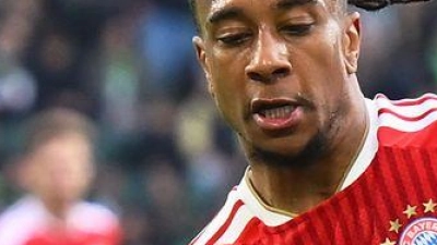 Michael Olise holte einen Strafstoß für die Bayern raus. (Foto: Swen Pförtner/dpa)