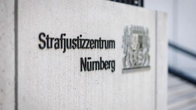 Das Urteil des Landgerichts Nürnberg-Fürth wurde am zweiten Prozesstag verkündet. (Symbolbild) (Foto: Daniel Karmann/dpa)