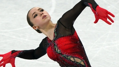 Knapp zwei Jahre nach dem Olympia-Skandal um Kamila Walijewa ist die russische Eiskunstläuferin vom Internationalen Sportgerichtshof Cas nachträglich für vier Jahre gesperrt worden. (Foto: Andrew Milligan/PA Wire/dpa)