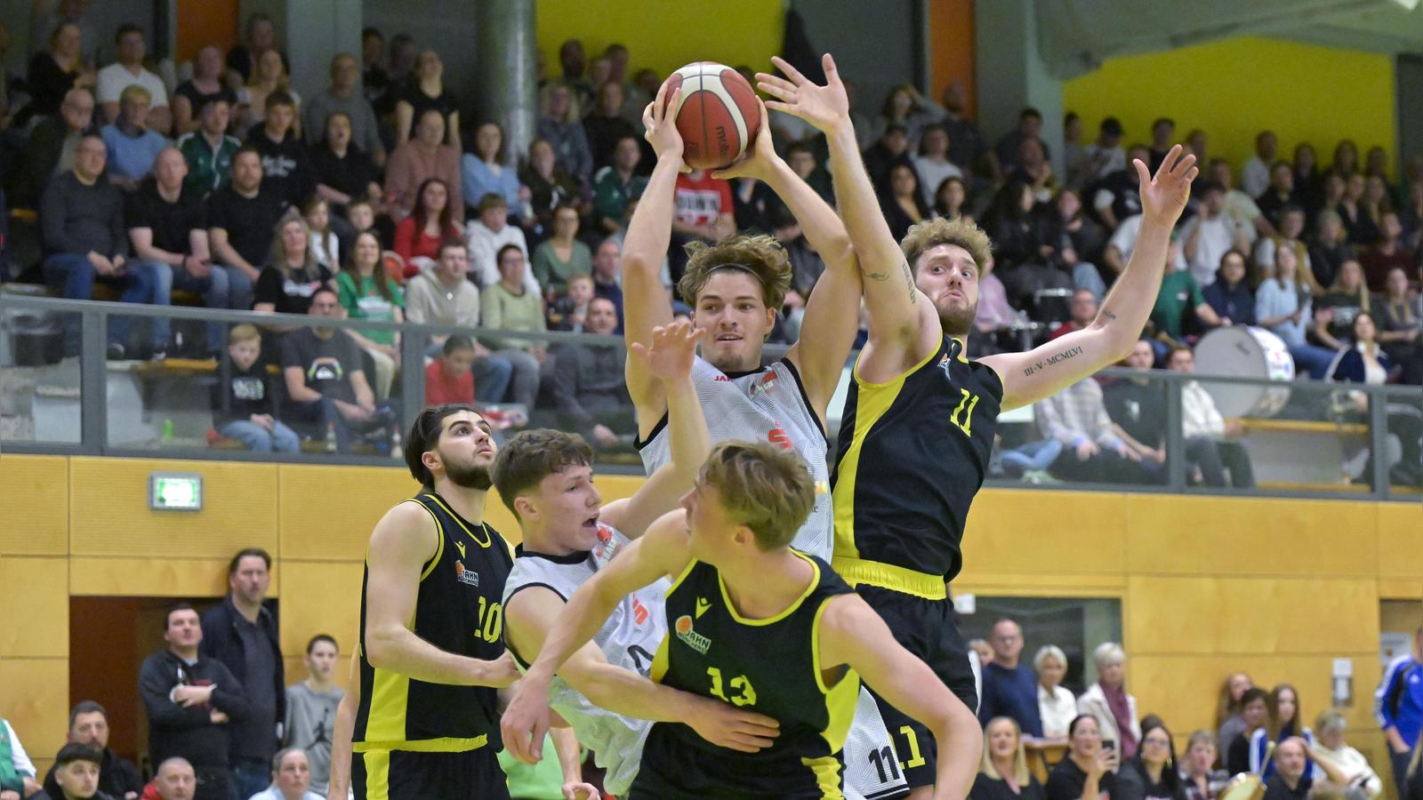 Ansbach Piranhas verlieren das erste Playoff-Halbfinale gegen Jahn ...