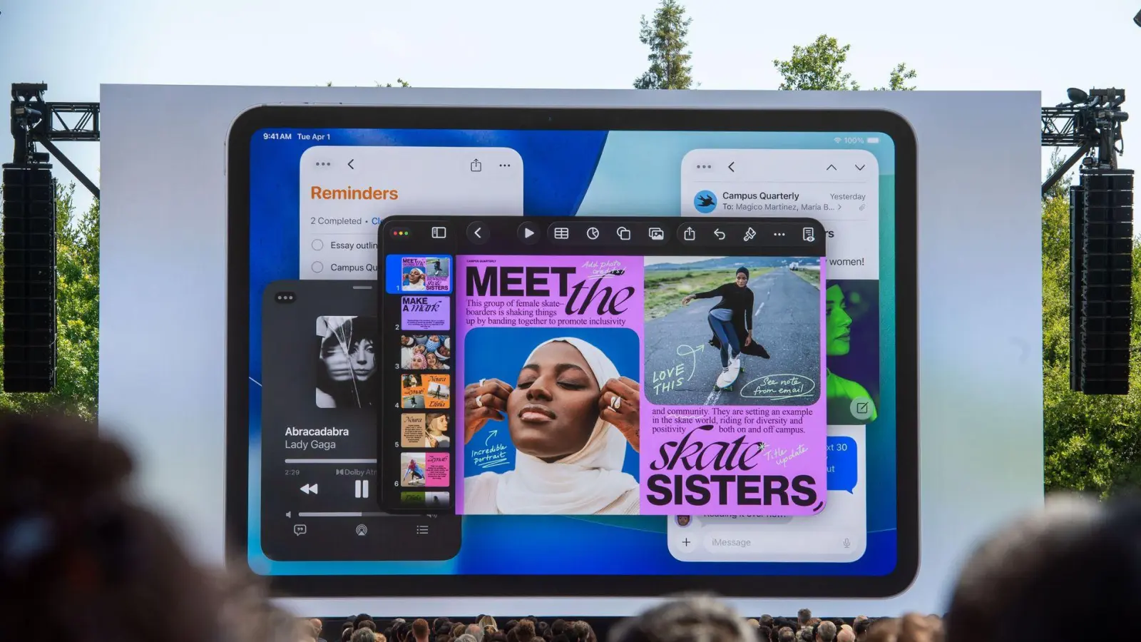 Das iPad wird schließlich besser darin, Programmfenster nebeneinander anzuzeigen. (Foto: Andrej Sokolow/dpa-tmn)