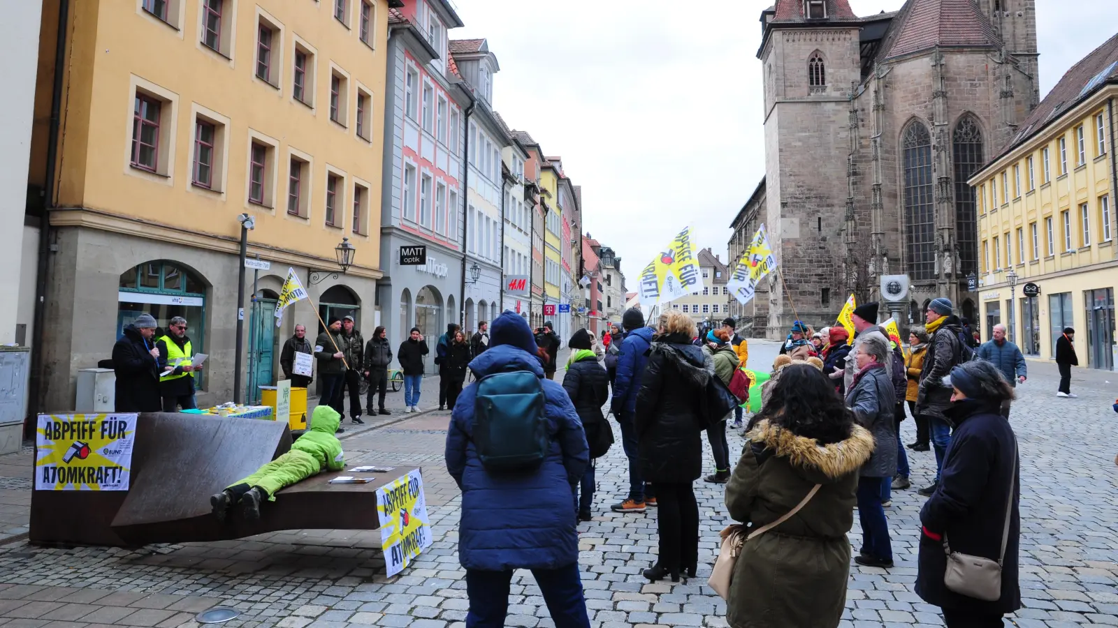 Den „Abpfiff“ will der BN der Atomkraft endgültig erteilt wissen. In Zukunft solle nur noch der Atommüll eine Sorge sein. (Foto: Jonas Volland)