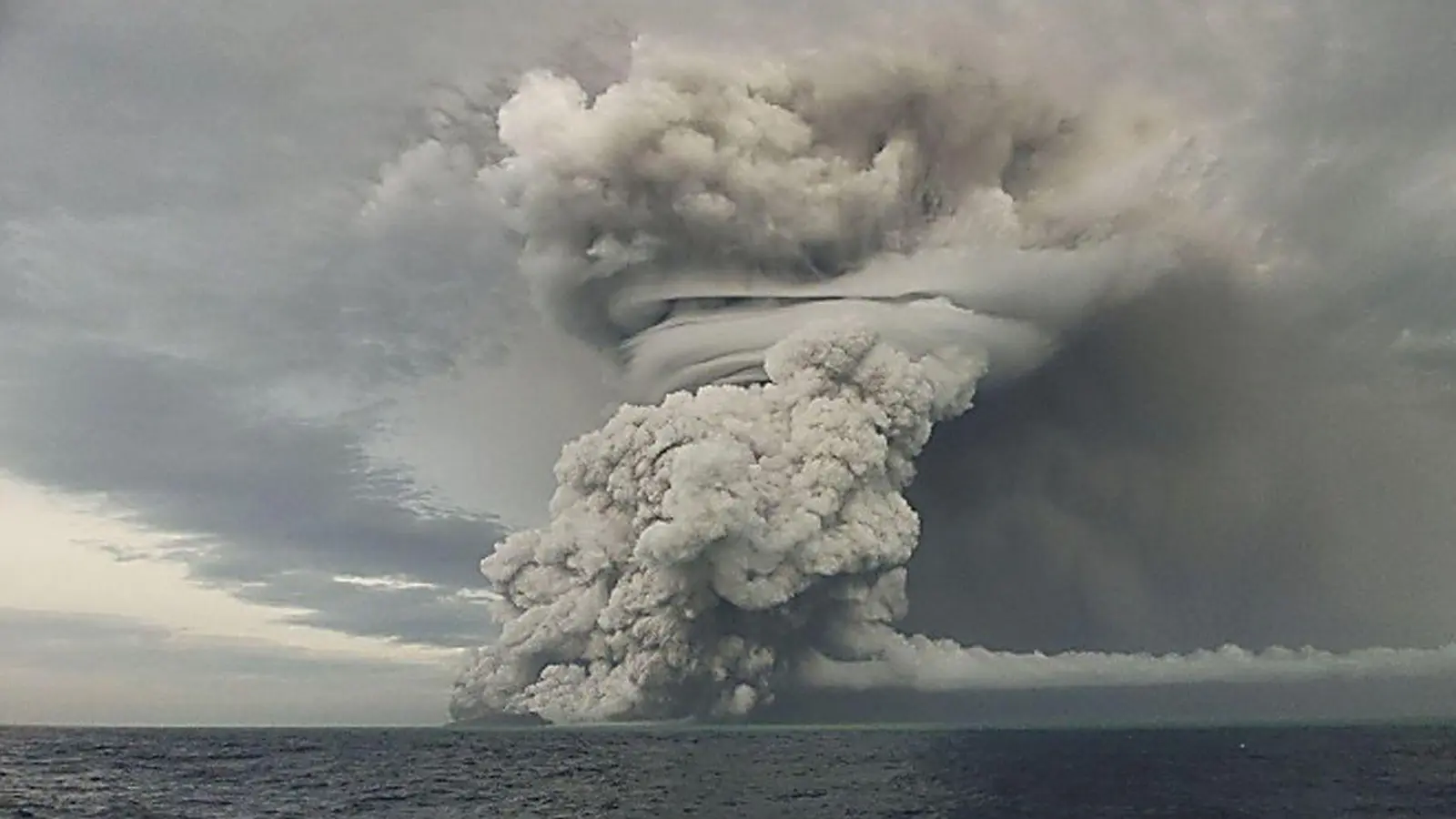 Tonga war fünf Wochen vom Internet abgeschnitten (Archivbild) (Foto: Tonga Geological Services/ZUMA Press Wire Service/dpa)