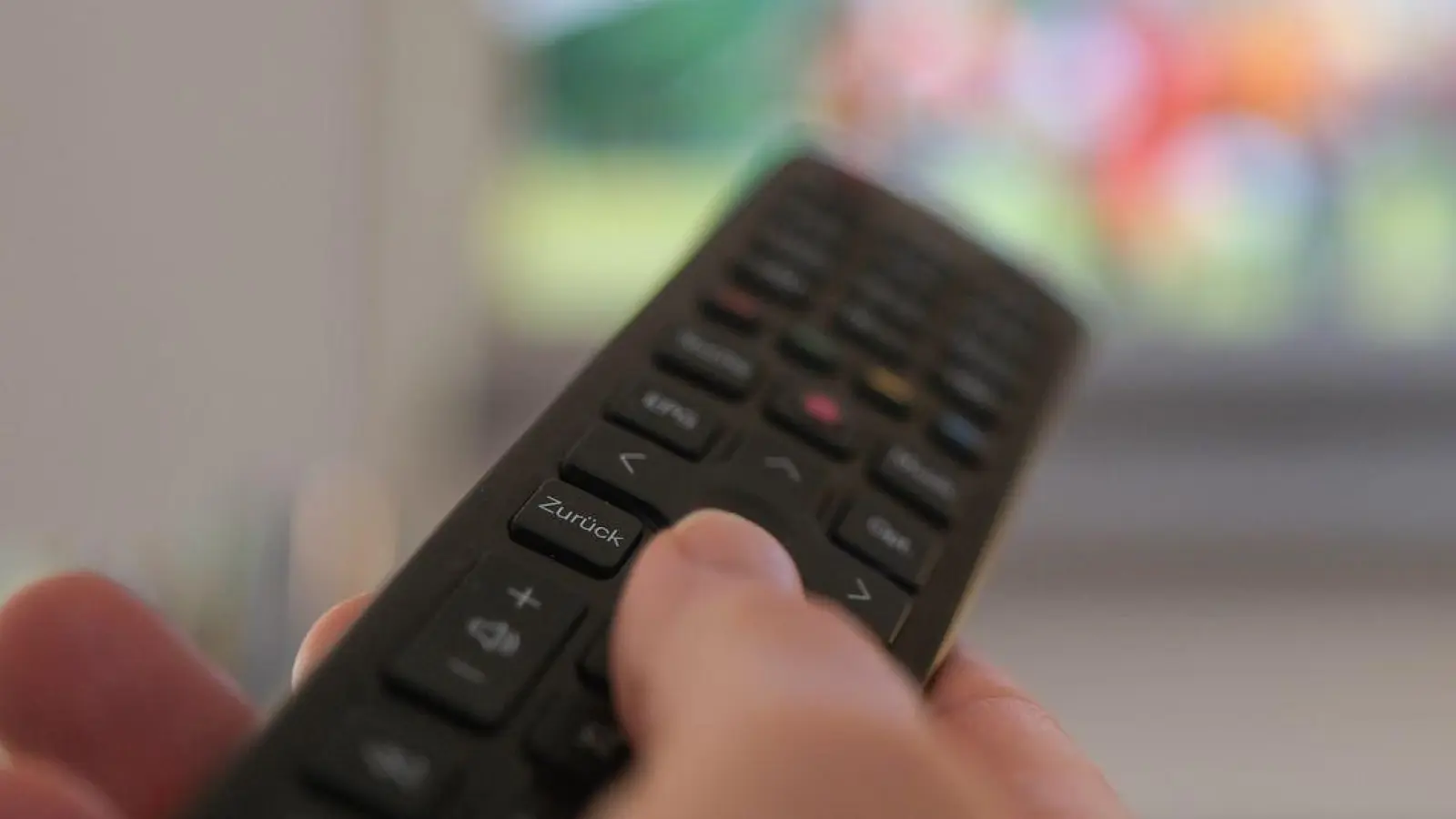 Ohne HD-Empfang sind ARD und ZDF nicht mehr zu sehen. (Symbolbild) (Foto: Bernd Weißbrod/dpa)