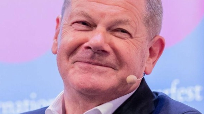 Ex-Kanzler Olaf Scholz hat bei der Lit.Cologne über seine Lesegewohnheiten gesprochen. (Foto: Rolf Vennenbernd/dpa)