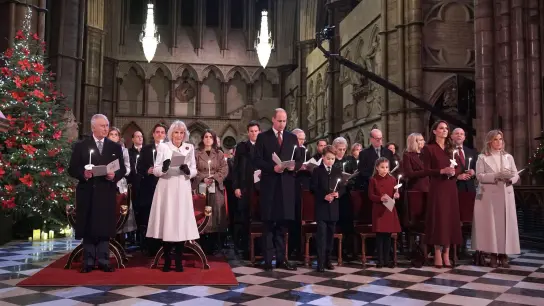 Die britischen Royals beim „Together at Christmas“-Gottesdienst in der Westminster Abbey. (Foto: Yui Mok/PA Wire/dpa)