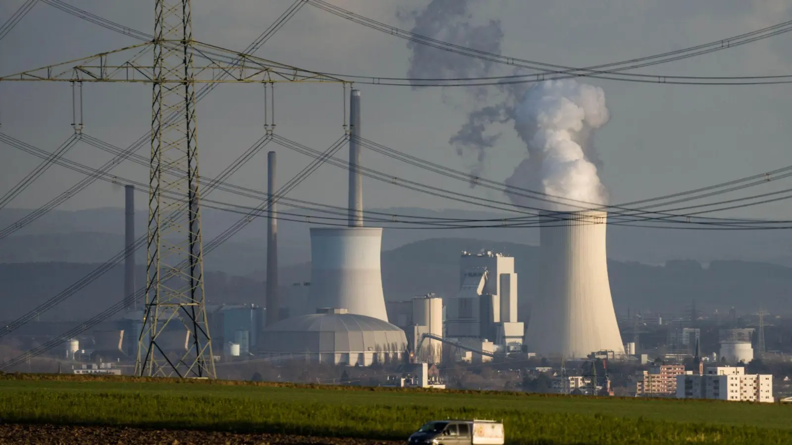 Das Kohlekraftwerk ist nach Unternehmensangaben das größte konventionelle Kraftwerk in Hessen. (Foto: Frank Rumpenhorst/dpa)