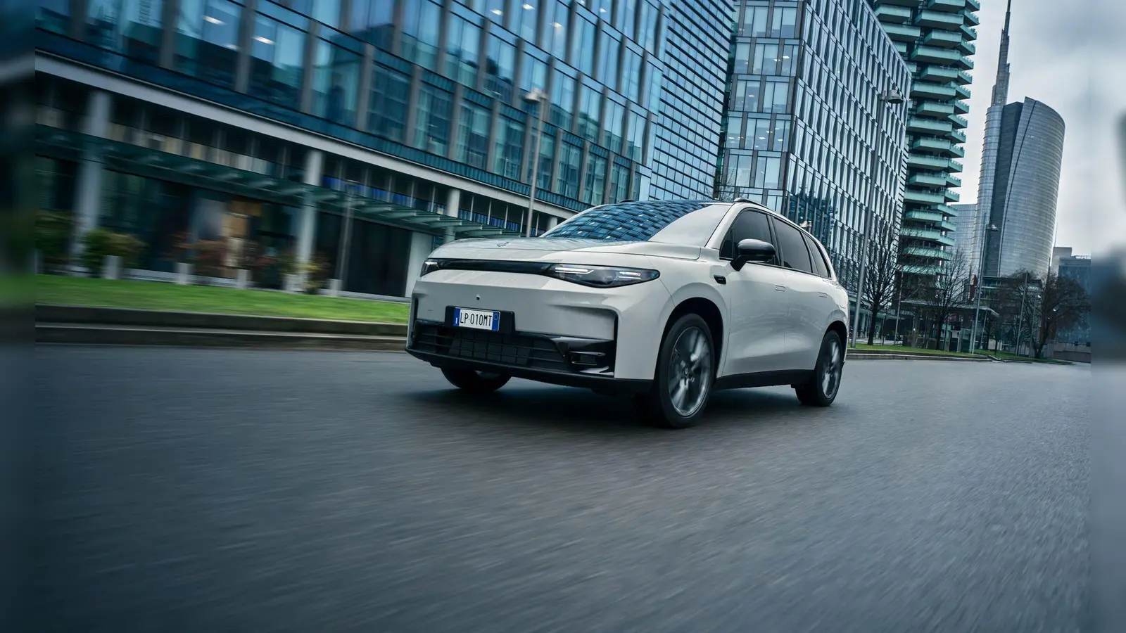 Das Beste aus zwei Welten: Während der Antrieb des Leapmotor C10 immer elektrisch ist, erzeugt ein Benziner an Bord neuen Strom. (Foto: Leapmotor/dpa-tmn)