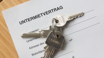 Der BGH hat sich mit der Frage befasst, ob ein Vermieter einen Wohnraummietvertrag kündigen darf, wenn der Mieter die Wohnung gewinnbringend untervermietet. (Symbolbild) (Foto: Fernando Gutierrez-Juarez/dpa)