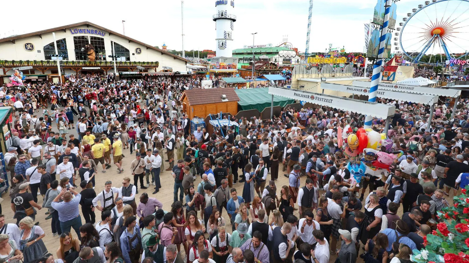 Die Polizei auf dem Oktoberfest sucht einen Ordner - Verdacht: Körperverletzung. (Illustration)  (Foto: Karl-Josef Hildenbrand/dpa)