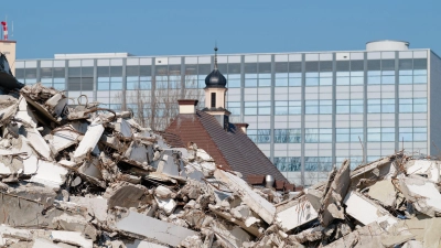 Bauschutt ist einem Gutachten zufolge auch ein wichtiger Rohstoff. (Archivbild) (Foto: Uwe Anspach/dpa)