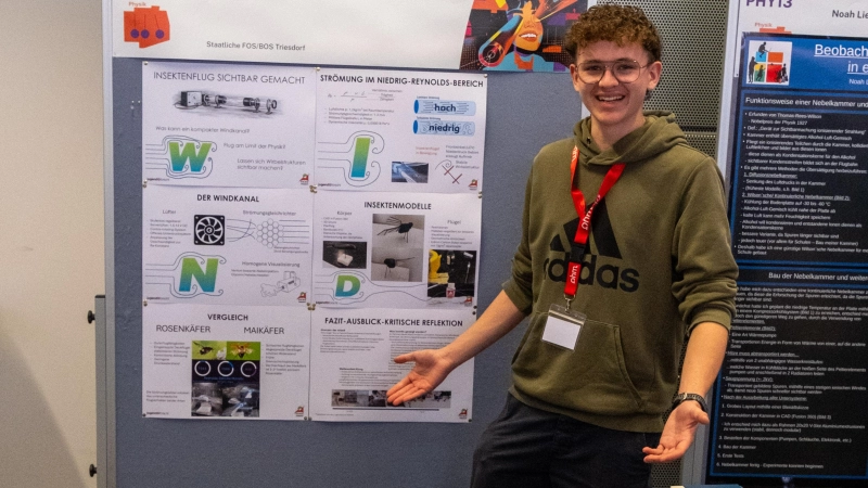 Leon Kohr ist mittlerweile ein richtiger Experte, was das Flugverhalten von Insekten angeht. Mit seinem Windkanal hat er es bei „Jugend forscht” zur Teilnahme am Landeswettbewerb geschafft. (Foto: Mario Kraußer)