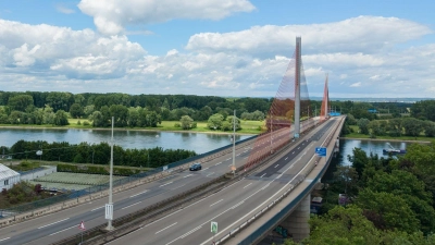 Immer wieder sorgt die Sperrung maroder Brücken für Aufsehen. (Archivbild) (Foto: Benjamin Westhoff/dpa)