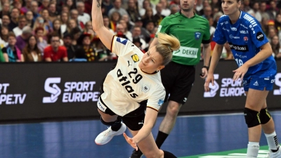 Kapitänin Antje Döll geht in jedem Spiel voran.  (Foto: Federico Gambarini/dpa)