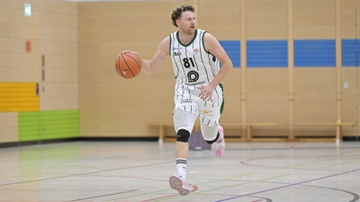 Kapitän Christian Bittel (hier in einem anderen Spiel) ackerte auch gegen München wieder unermüdlich und war mit zehn Punkten einer der besten Neustädter Werfer. (Foto: Martin Rügner)
