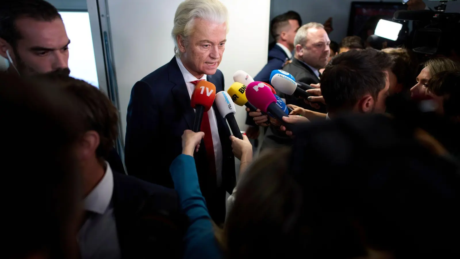 In den Niederlanden stehen nun Neuwahlen an. (Foto: Peter Dejong/AP/dpa)