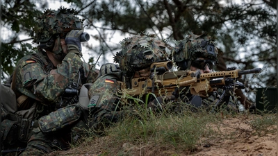 Die Bundeswehr übt im Landkreis Neustadt/Aisch-Bad Windsheim. (Symbolbild: Bundeswehr/Marco Dorow)