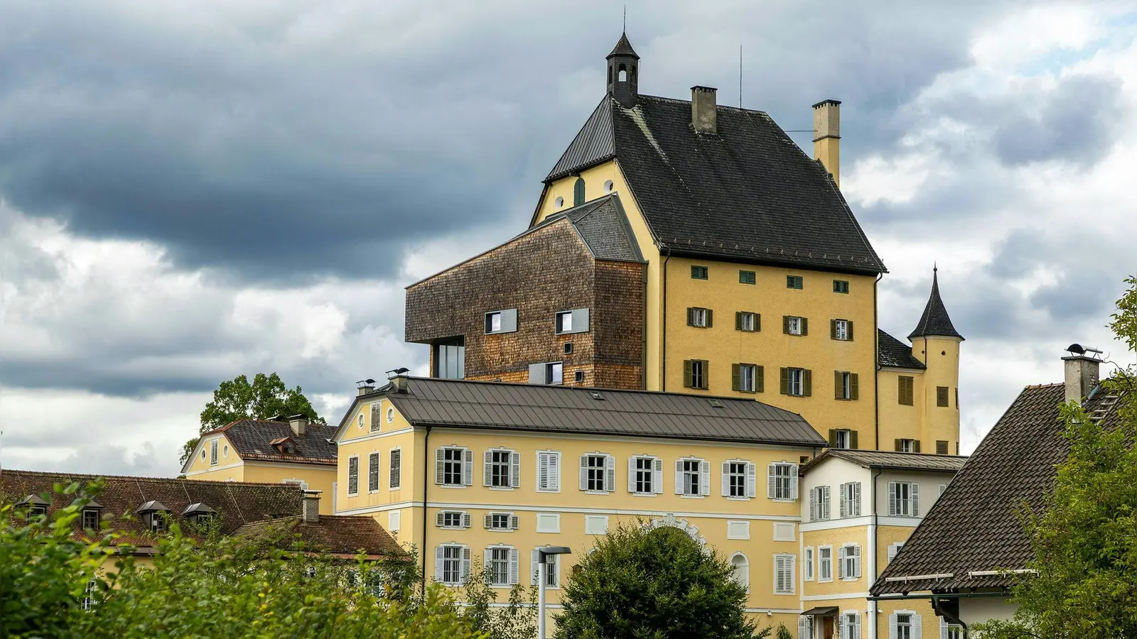 Streit um das Kloster Goldenstein nahe der bayerischen Grenze. (Foto: Chris Hofer/FRANZ NEUMAYR/dpa)