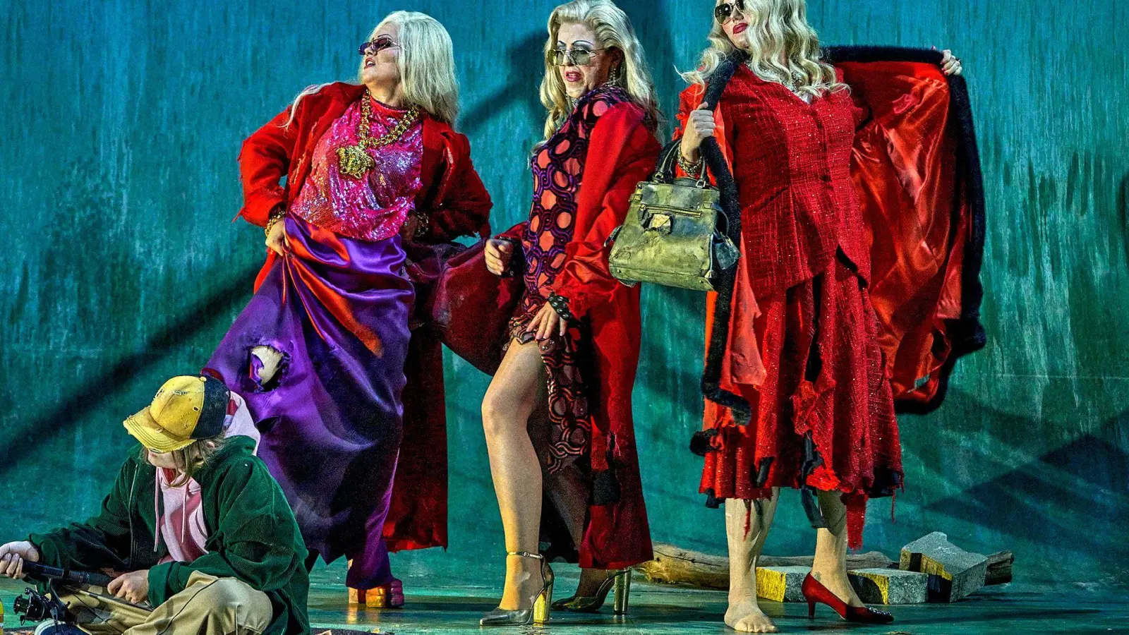 Eine Szene aus der Oper „Götterdämmerung“. (Foto: Enrico Nawrath/Bayreuther Festspiele/dpa)