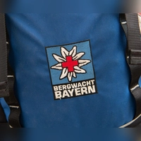 Herrenlose Ausrüstung führte die Retter auf die Spur: Unterhalb des 12 Apostelgrats bei Füssen bargen Einsatzkräfte mithilfe eines Hubschraubers einen tödlich verunglückten 58-Jährigen. (Symbolbild) (Foto: Sven Hoppe/dpa)