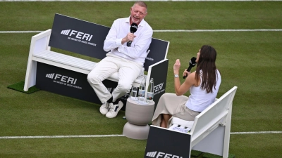 Boris Becker nahm in Bad Homburg einen Podcast mit Andrea Petkovic auf. (Foto: Arne Dedert/dpa)