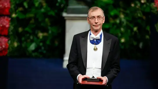 Der Evolutionsforscher Svante Pääbo erhielt den Nobelpreis für Medizin. (Foto: Christine Olsson/TT NEWS AGENCY/AP/dpa)
