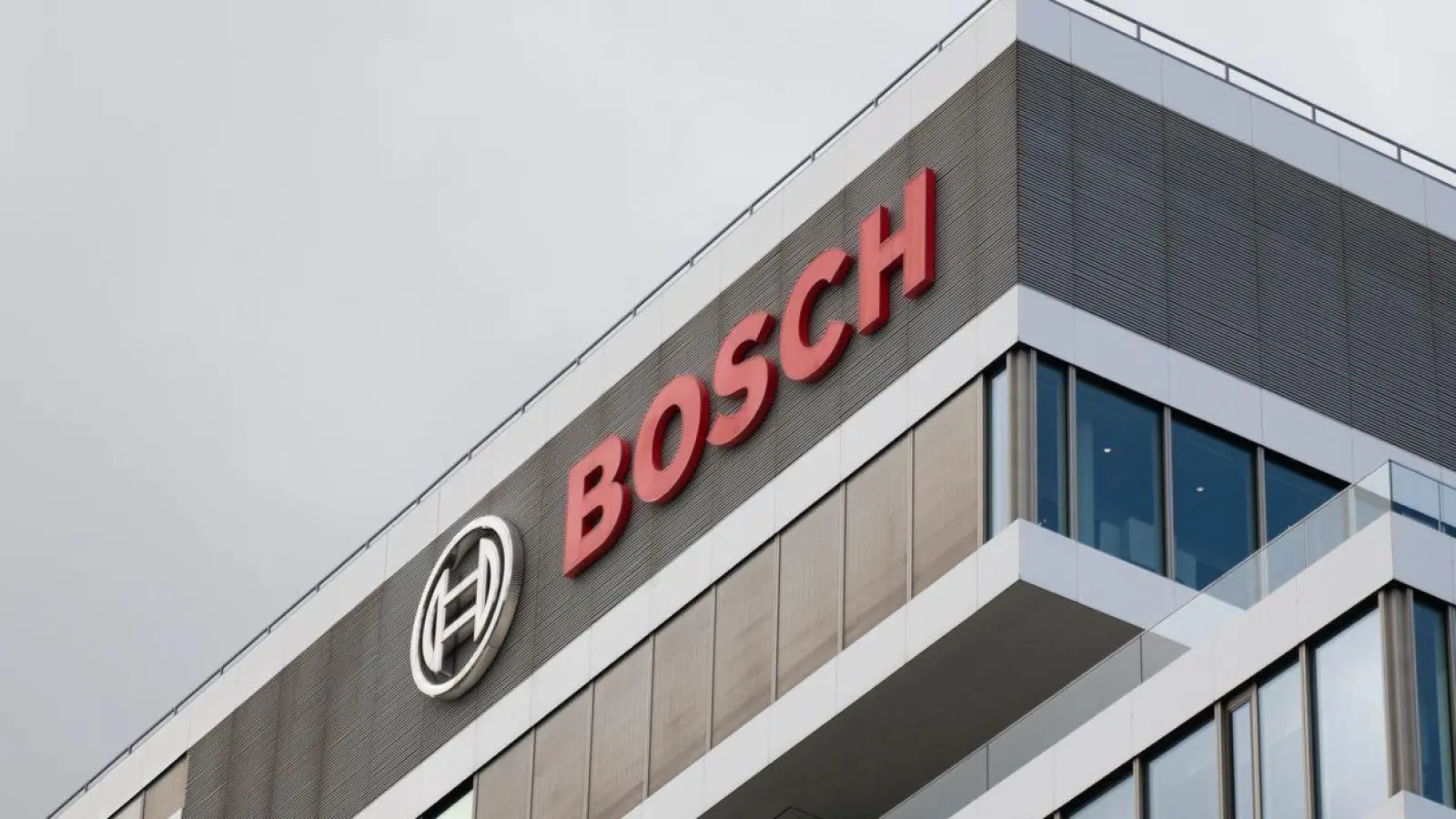 Steht die Jobsicherung bei Bosch vor dem Aus? (Archivbild) (Foto: Marijan Murat/dpa)