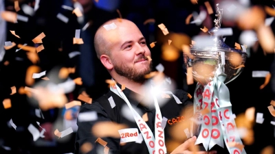 Luca Brecel ist der neue Snooker-Weltmeister. (Foto: Zac Goodwin/PA Wire/dpa)
