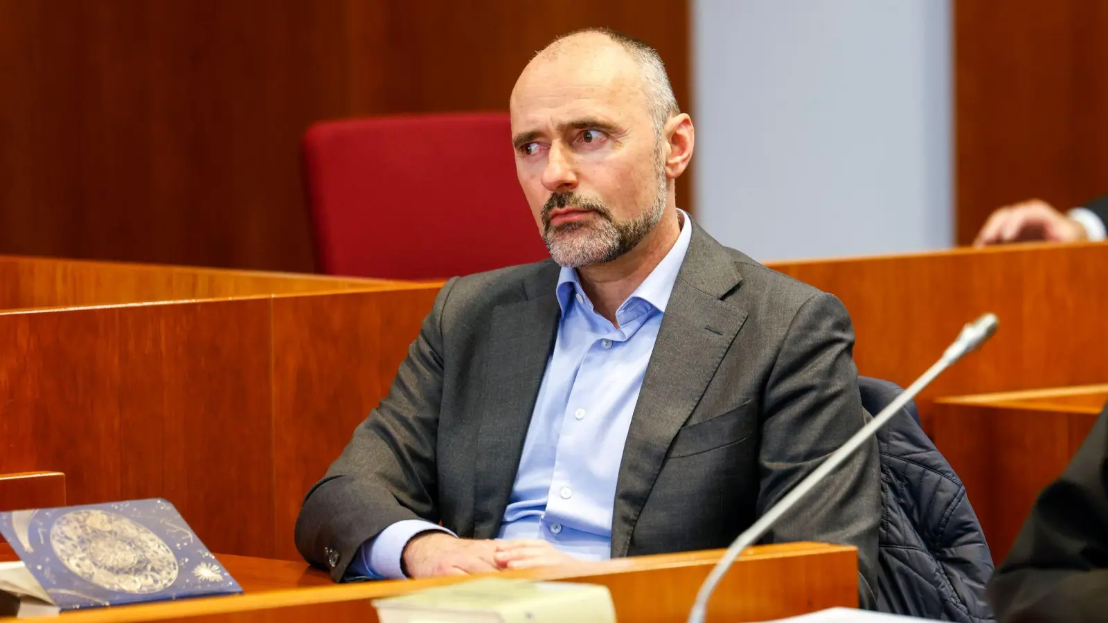 Der Cum-Ex-Kronzeuge beim Bonner Gerichtsverfahren Ende 2024. (Foto: Thomas Banneyer/dpa)