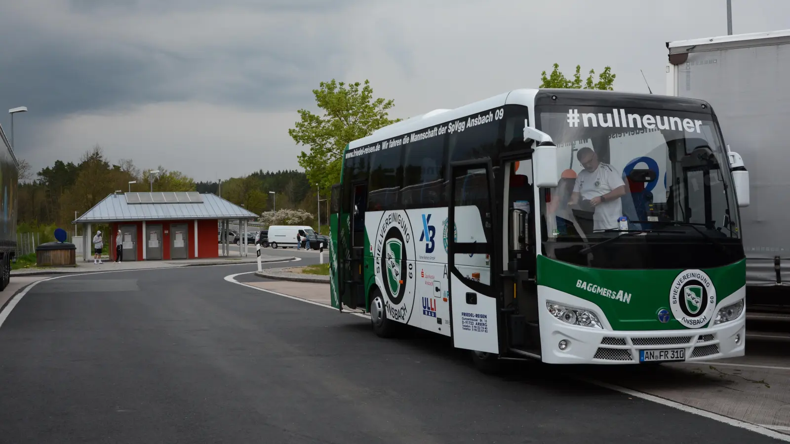 Pause an der Autobahn.  (Foto: Alexander Keck)
