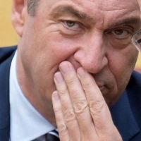 CSU-Chef Söder (links) und Finanzminister Füracker wollen über den Bundesrat die Vereine in Deutschland steuerlich entlasten. (Archivbild) (Foto: Malin Wunderlich/dpa)