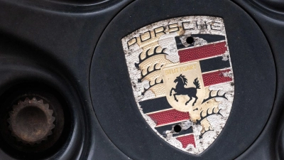 Der Abstieg von Porsche ist sinnbildlich für die Krise der deutschen Autoindustrie, die mit sinkenden Gewinnen kämpft. (Foto: Marijan Murat/dpa)