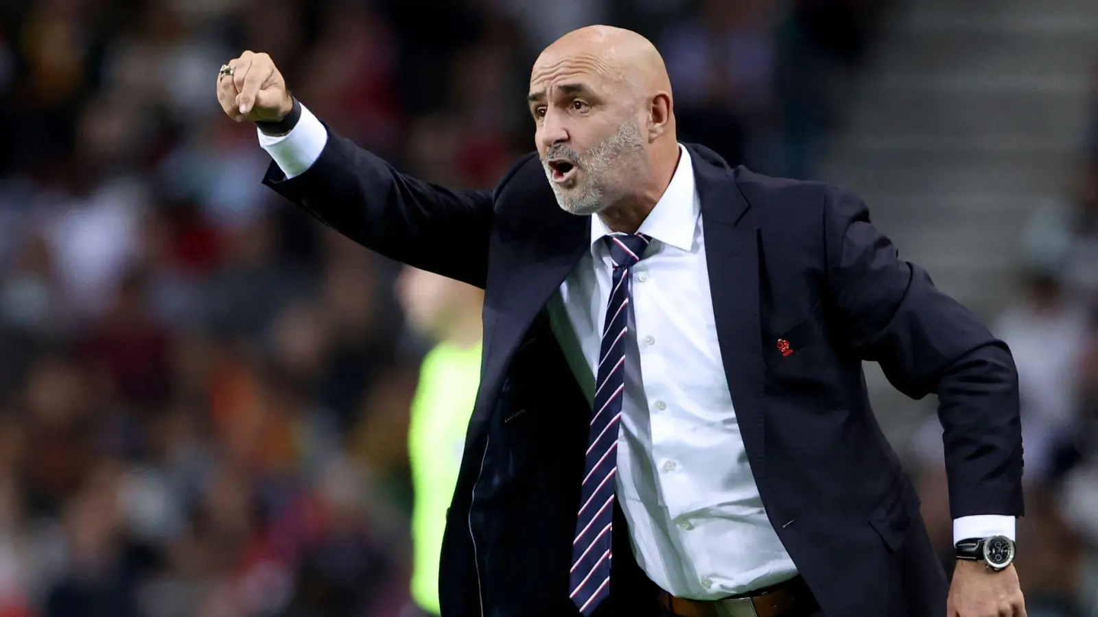 Polens Trainer Michal Probierz ist nach einem Streit mit Star-Fußballer Robert Lewandowski zurückgetreten. (Foto: Luis Vieira/AP/dpa)