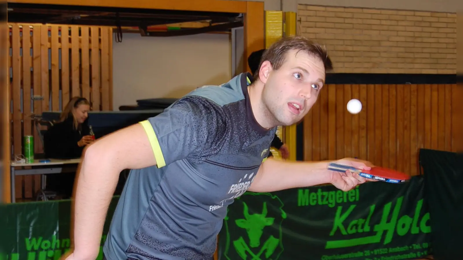 Volle Konzentration: Jan Schubert und der TSV Ansbach gewannen gegen Effeltrich deutlich mit 9:1. (Foto: Christian Treffer)