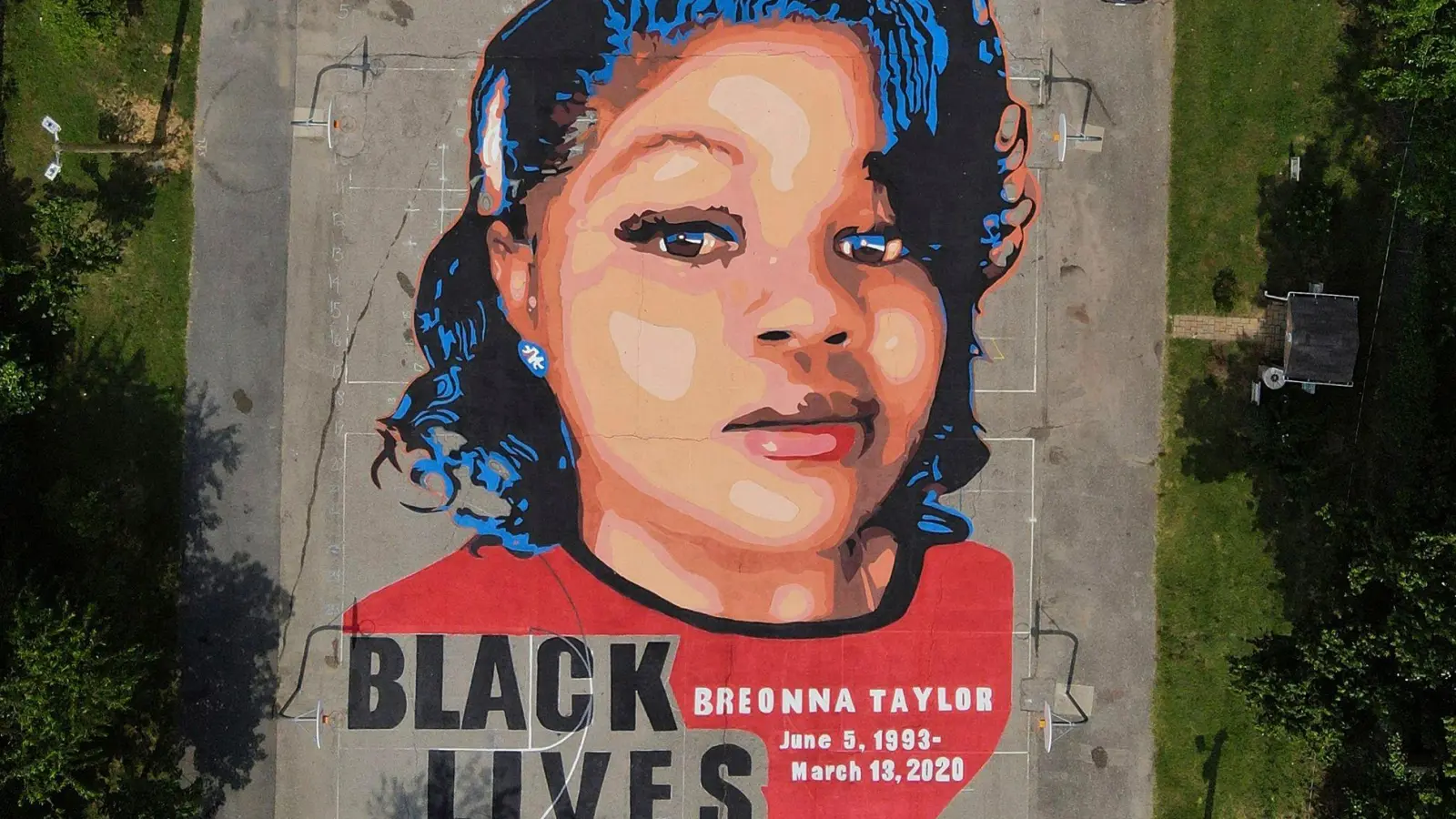 Der Name der 26-jährigen Breonna Taylor wurde zu einem Symbol der Bewegung gegen Rassismus und Polizeigewalt. (Archivbild) (Foto: Julio Cortez/AP/dpa)