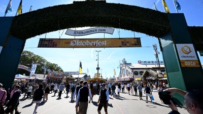 Noch einmal ein sonniger Tag auf dem Oktoberfest? Das ist möglich. (Archivbild) (Foto: Felix Hörhager/dpa)