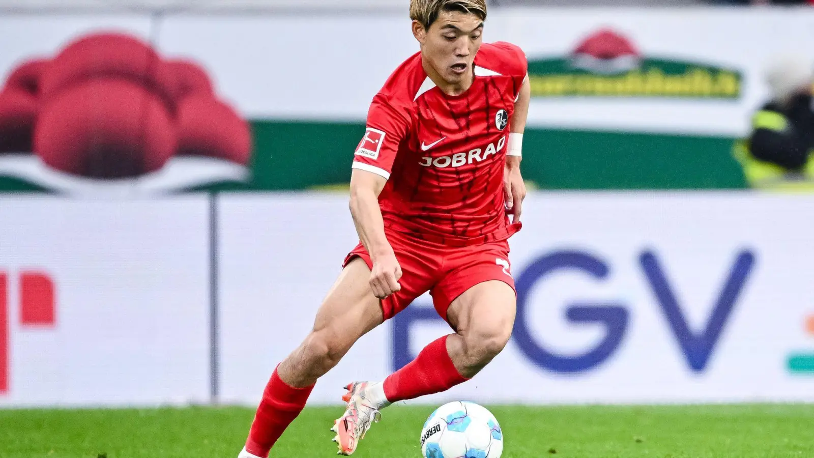 Ritsu Doan hat sich Medienberichten zufolge wohl für einen Wechsel zu Eintracht Frankfurt entschieden. (Foto: Harry Langer/dpa)