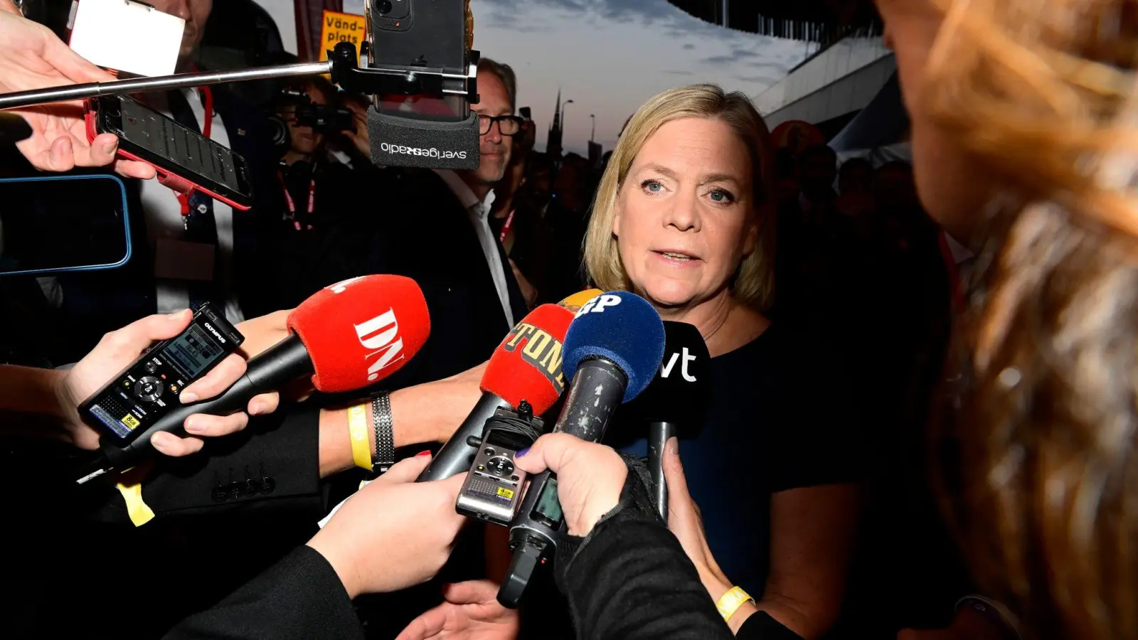 Magdalena Andersson auf der Wahlveranstaltung der sozialdemokratischen Partei im Waterfront Conference Center in Stockholm. (Foto: Jonas Ekströmer/TT News Agency/AP/dpa)