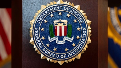 Das FBI verstärkt seine Suche nach einem Deutschen. (Archivbild) (Foto: Jenny Kane/AP/dpa)