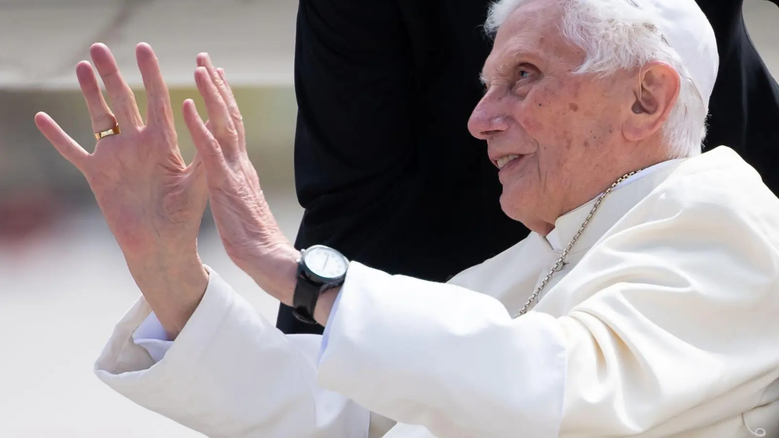 Die Erklärung zum Münchner Missbrauchsgutachten durch den emeritierten Papst Benedikt XVI. hat gespaltene Reaktionen hervorgerufen. (Archivbild) (Foto: Sven Hoppe/dpa-Pool/dpa)