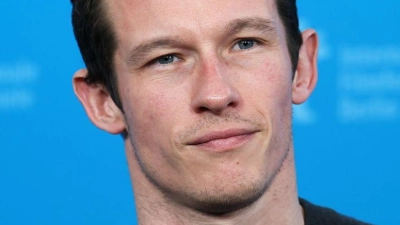 Callum Turner präsentiert seinen neuen Film in Berlin. (Foto: Soeren Stache/dpa)