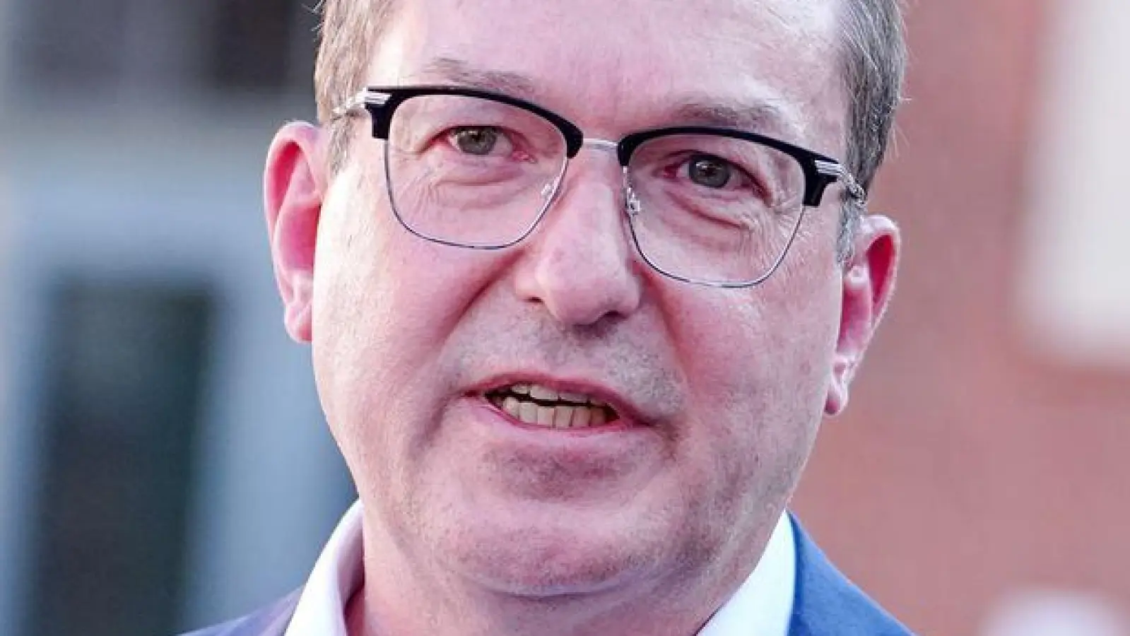 Bundesinnenminister Alexander Dobrindt (CSU) hat gemeinsame Grenzkontrollen auf der deutschen Seite der deutsch-polnischen Grenze angeboten. (Archivbild) (Foto: Kay Nietfeld/dpa)