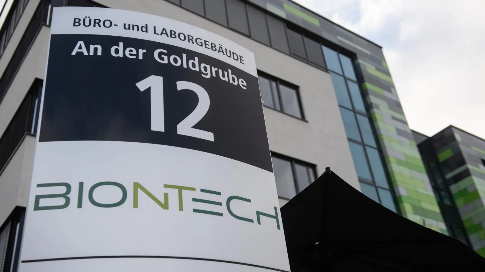 Das Mainzer Unternehmen Biontech legt neue Geschäftszahlen vor. (Foto: Julia Cebella/dpa)
