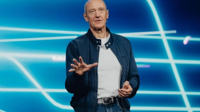 Siemens-CEO Roland Busch kündigt auf der Technikmesse CES 2026 mehrere Initiativen zum KI-Einsatz in der Industrie an. (Foto: Uncredited/Siemens/dpa)