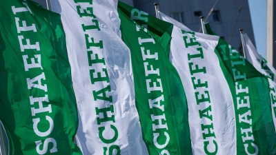 Die Schaeffler-Gruppe, Zulieferer vor allem für die Autoindustrie, musste ihre Mittelfristziele nach unten korrigieren.  (Foto: Daniel Karmann/dpa)