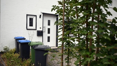 Das Haus liegt in einer ruhigen Wohngegend. (Archivbild)  (Foto: Federico Gambarini/dpa)