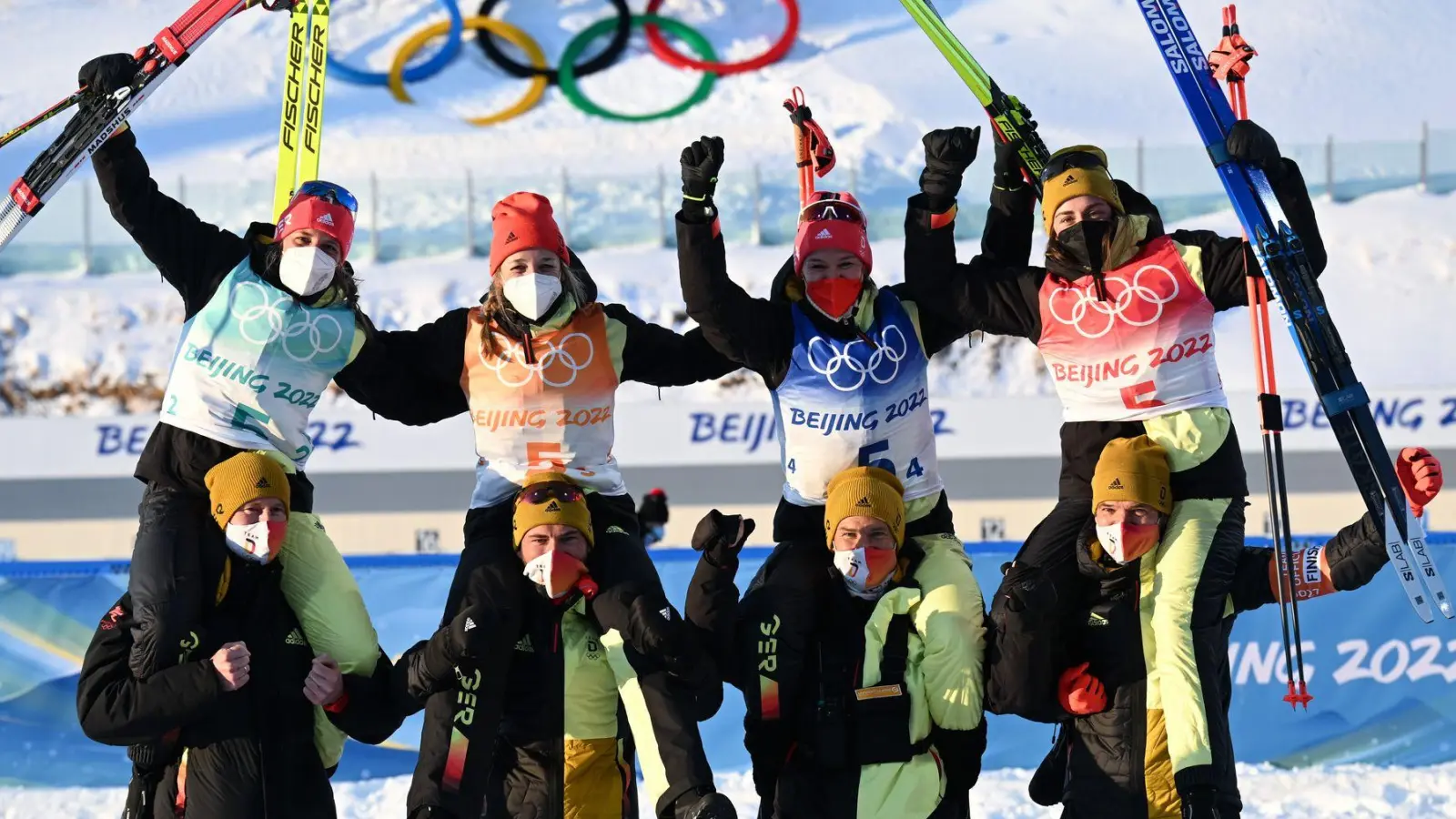 2022 gab es für Preuß (2. von links) mit den deutschen Staffel-Frauen Bronze. (Archivbild) (Foto: Hendrik Schmidt/dpa-Zentralbild/dpa)
