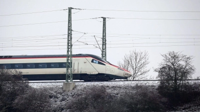 Auch für die Eurocity-Expresszüge aus Zürich ist in Richtung München früher Schluss. (Archivbild) (Foto: Karl-Josef Hildenbrand/dpa)